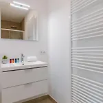 Huswell - Beautifully Decorated With Sunny Terrace *